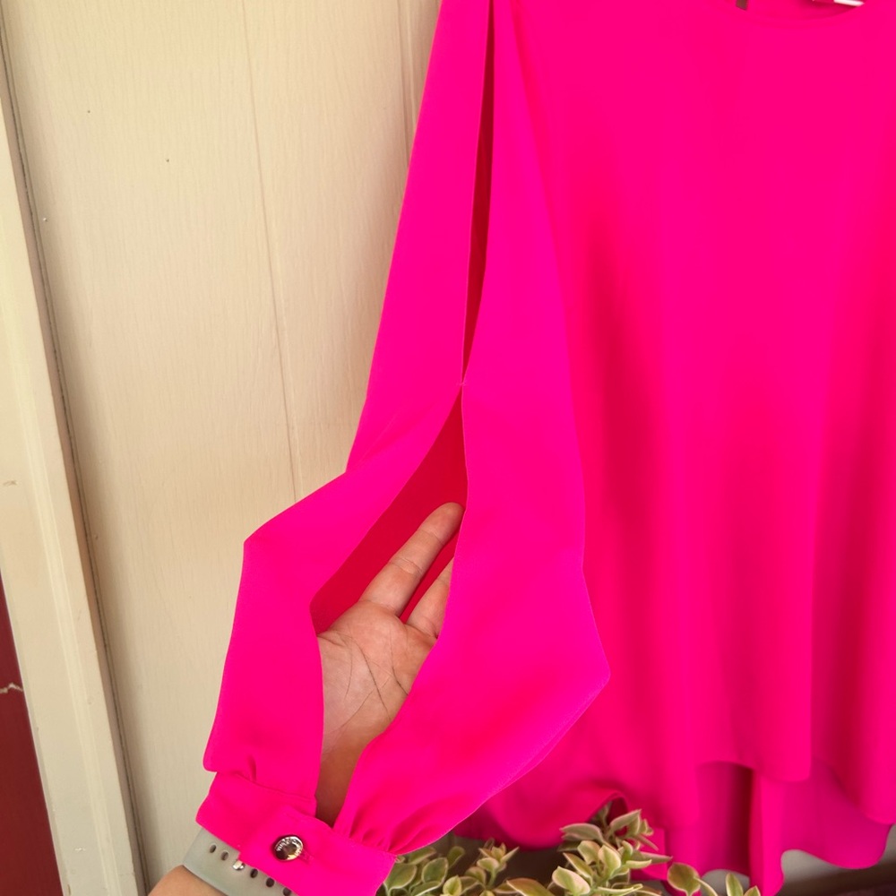 Vince Camuto Fuchsia Blouse - Picture 5 of 7